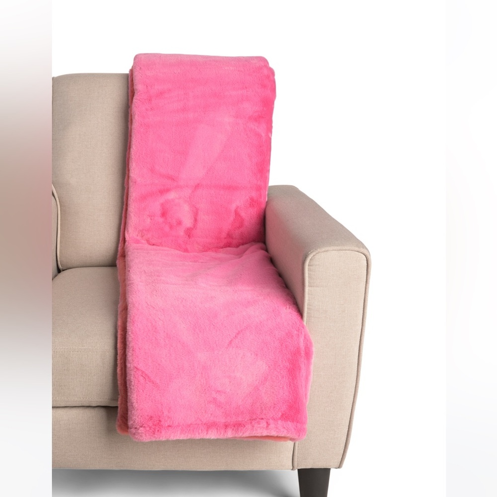 MAX STUDIO HOME Reversible Faux Fur Blanket Throw - Pink Carnation/Coral